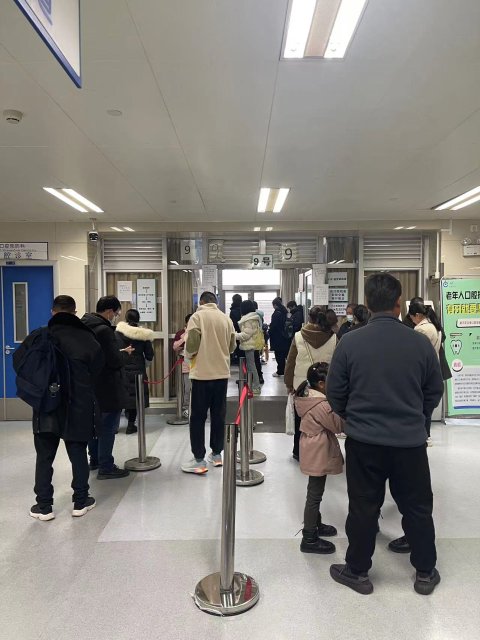 云南大学附属医院 (1).jpg